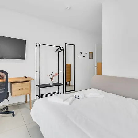 Appartamento Modern Private Near Kirchberg
